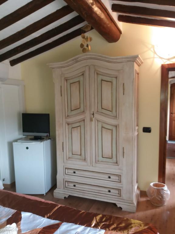 Le Travi Panzió Sarzana Kültér fotó
