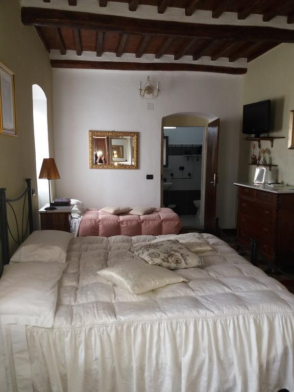 Le Travi Panzió Sarzana Kültér fotó