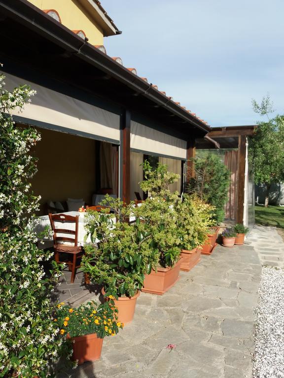 Le Travi Panzió Sarzana Kültér fotó
