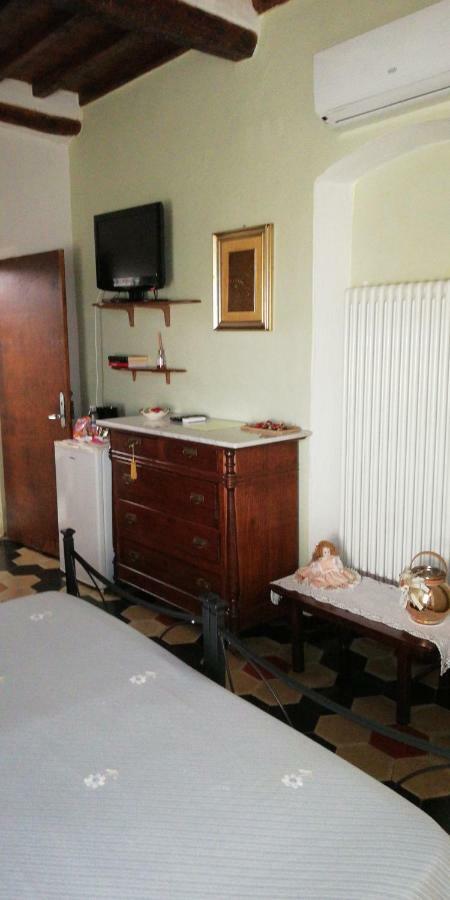 Le Travi Panzió Sarzana Kültér fotó